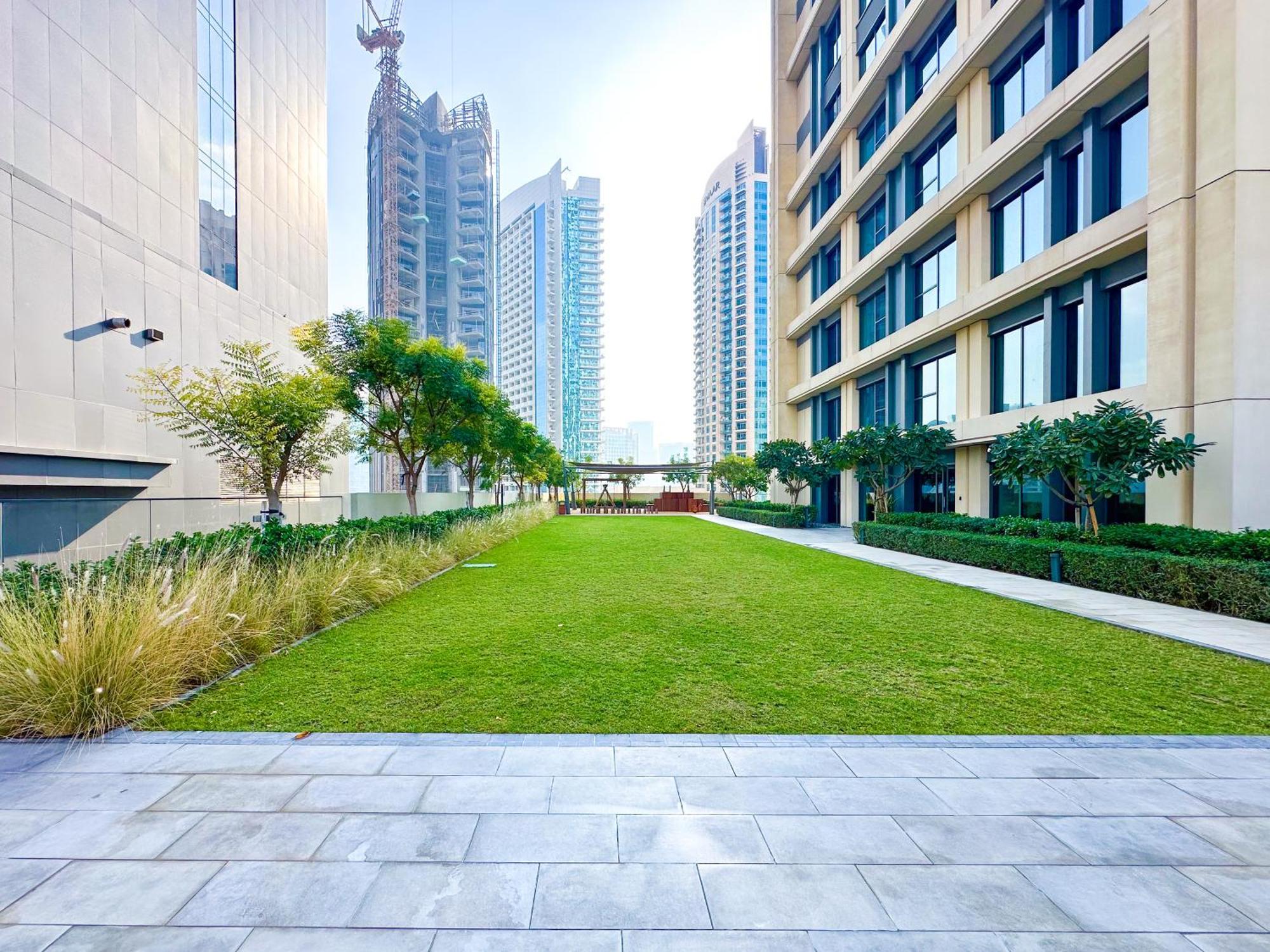 Amazing 1 Bedroom In Burj Royale Downtown Appartement